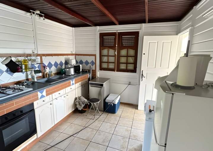 Rénovation de la peinture de cuisine Martinique