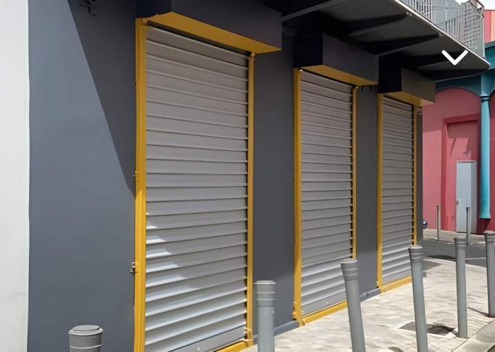 Installation de volets roulants extérieurs Martinique